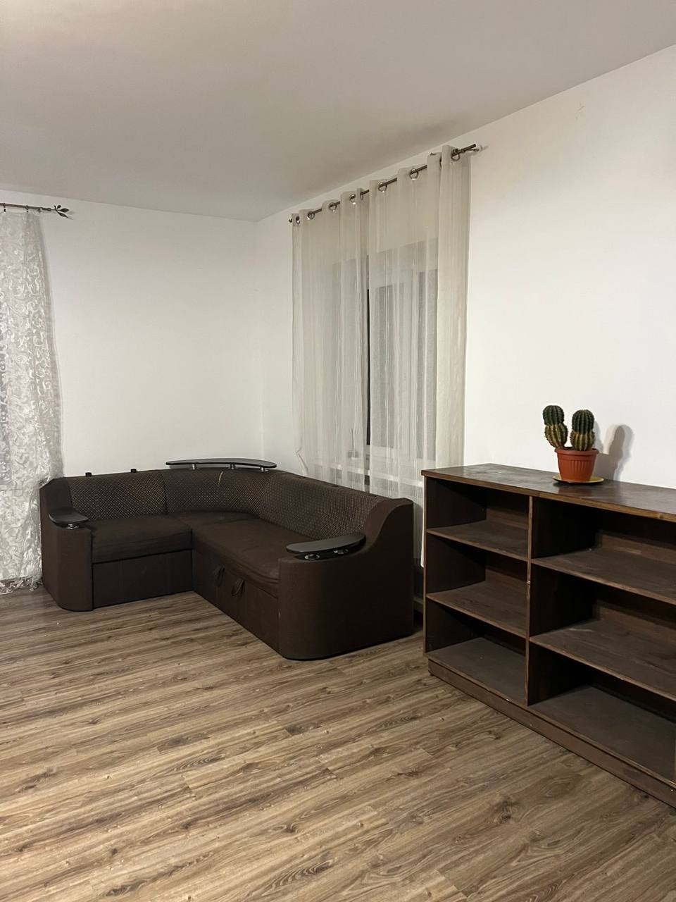 Room image 3