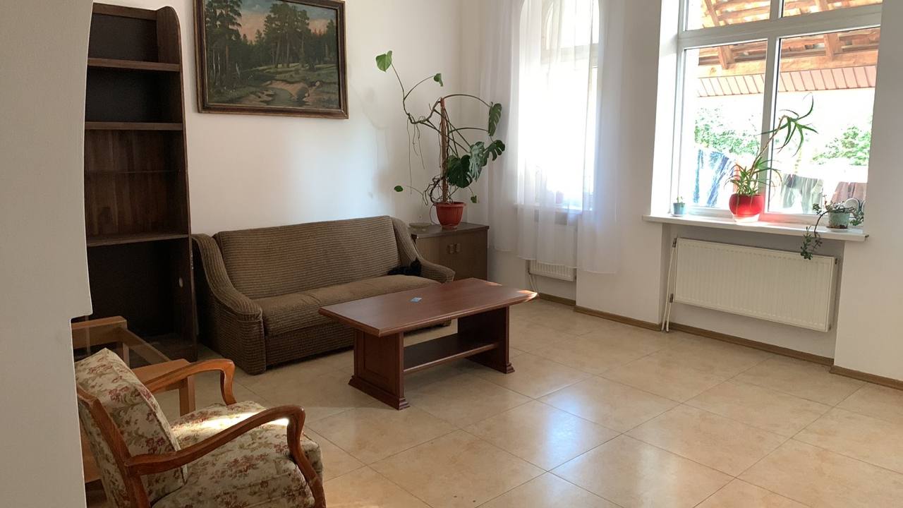 Room image 2