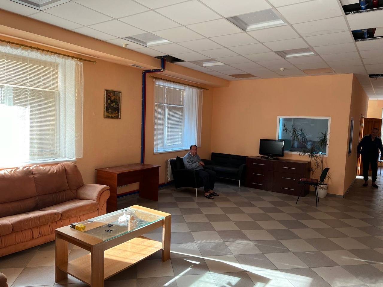 Room image 4